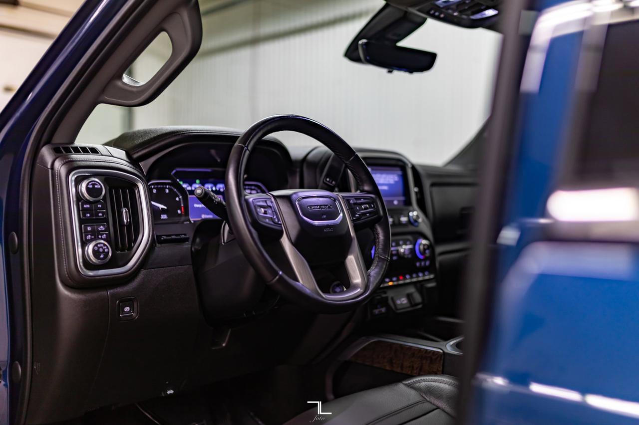 2021 GMC Sierra 3500HD 4x4 Crew Cab Denali Diesel Leather Roof Nav BCam Red Deer AB