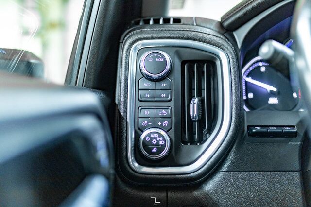 2021 GMC Sierra 3500HD 4x4 Crew Cab Denali Longbox Diesel Leather Roof Nav BCam Red Deer AB