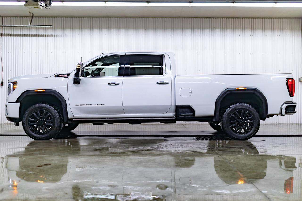 2021 GMC Sierra 3500HD 4x4 Crew Cab Denali Longbox Diesel Leather Roof Nav BCam Red Deer AB