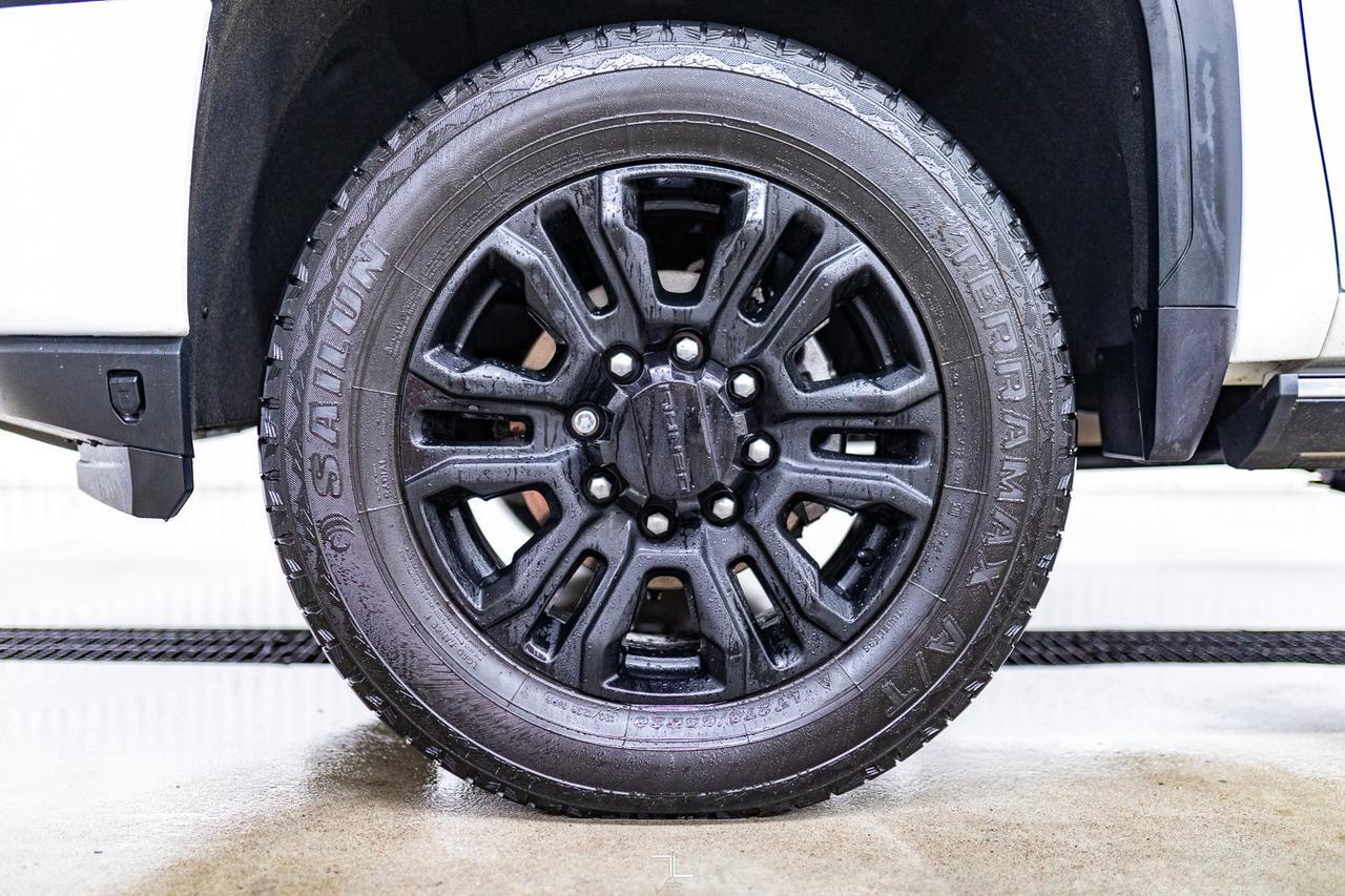 2021 GMC Sierra 3500HD 4x4 Crew Cab Denali Longbox Diesel Leather Roof Nav BCam Red Deer AB