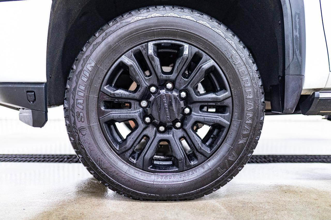 2021 GMC Sierra 3500HD 4x4 Crew Cab Denali Longbox Diesel Leather Roof Nav BCam Red Deer AB