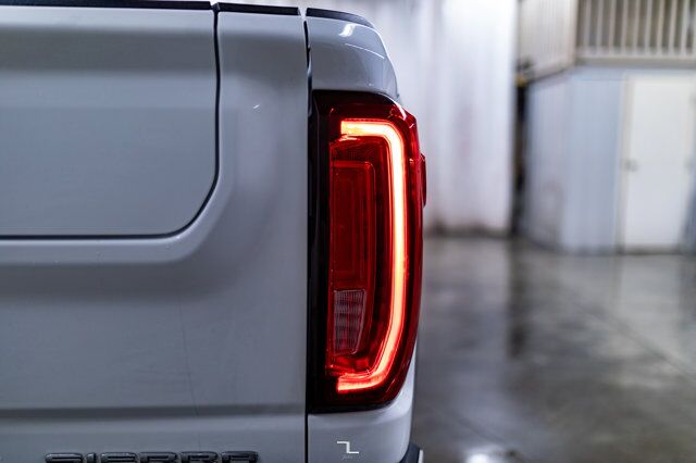 2021 GMC Sierra 3500HD 4x4 Crew Cab Denali Longbox Diesel Leather Roof Nav BCam Red Deer AB