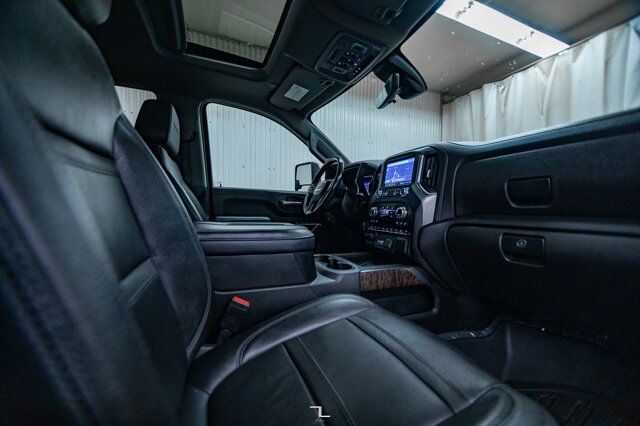 2021 GMC Sierra 3500HD 4x4 Crew Cab Denali Longbox Diesel Leather Roof Nav BCam Red Deer AB