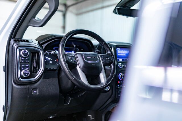 2021 GMC Sierra 3500HD 4x4 Crew Cab Denali Longbox Diesel Leather Roof Nav BCam Red Deer AB