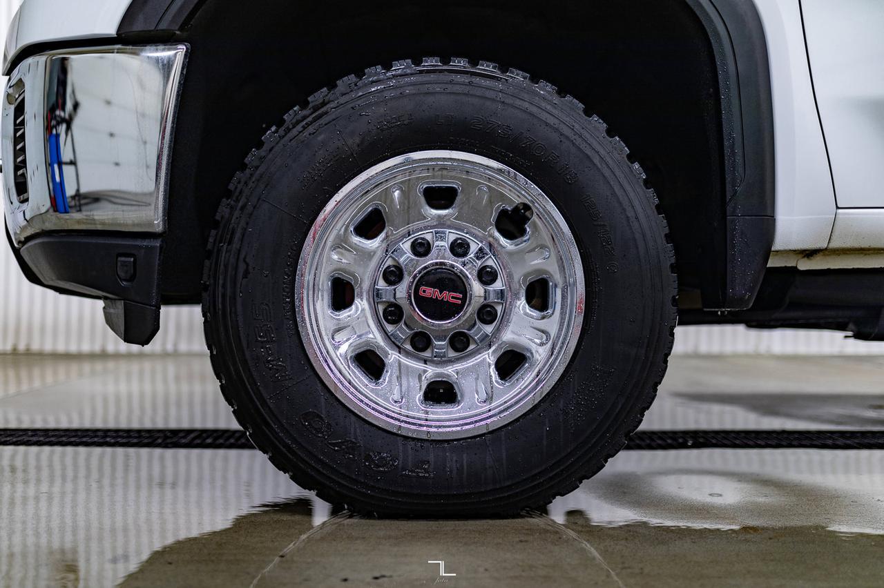 2021 GMC Sierra 3500HD 4x4 Crew Cab SLE Deck Diesel Red Deer AB