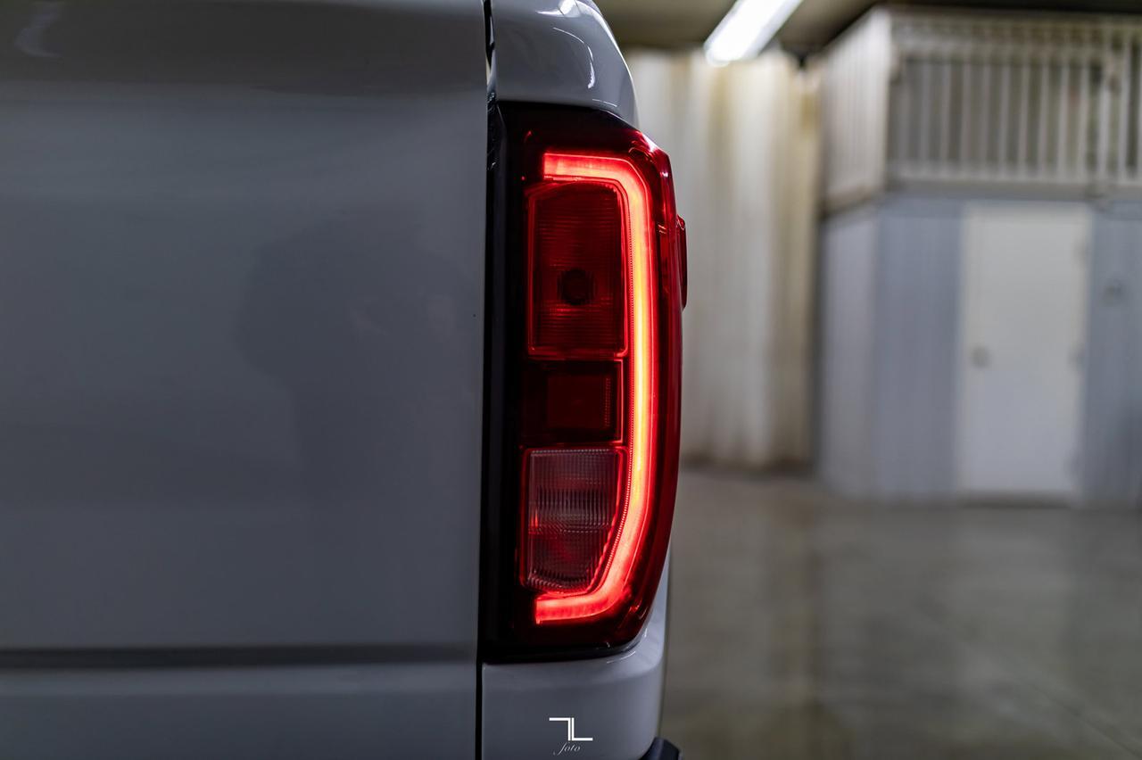 2021 GMC Sierra 3500HD 4x4 Crew Cab SLE Longbox BCam Red Deer AB