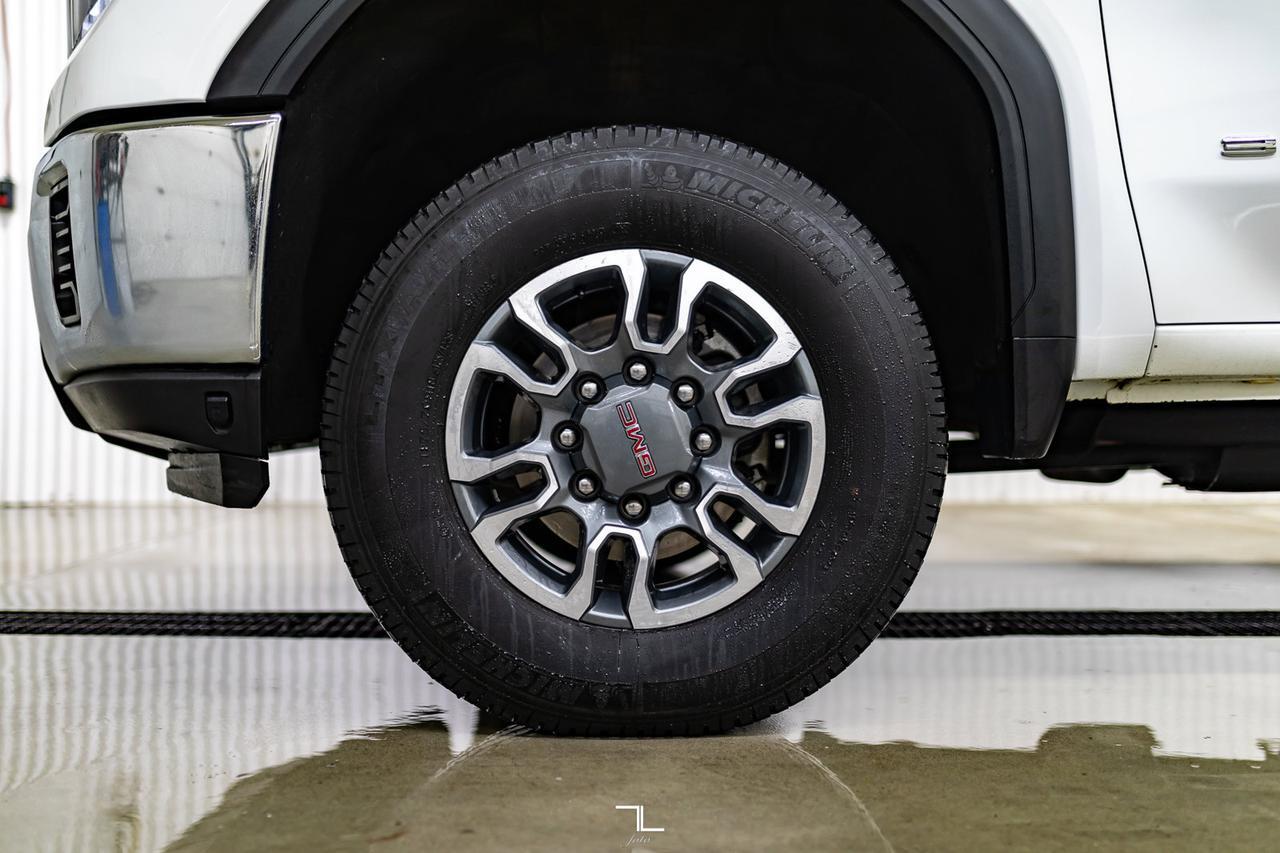 2021 GMC Sierra 3500HD 4x4 Crew Cab SLE Longbox BCam Red Deer AB