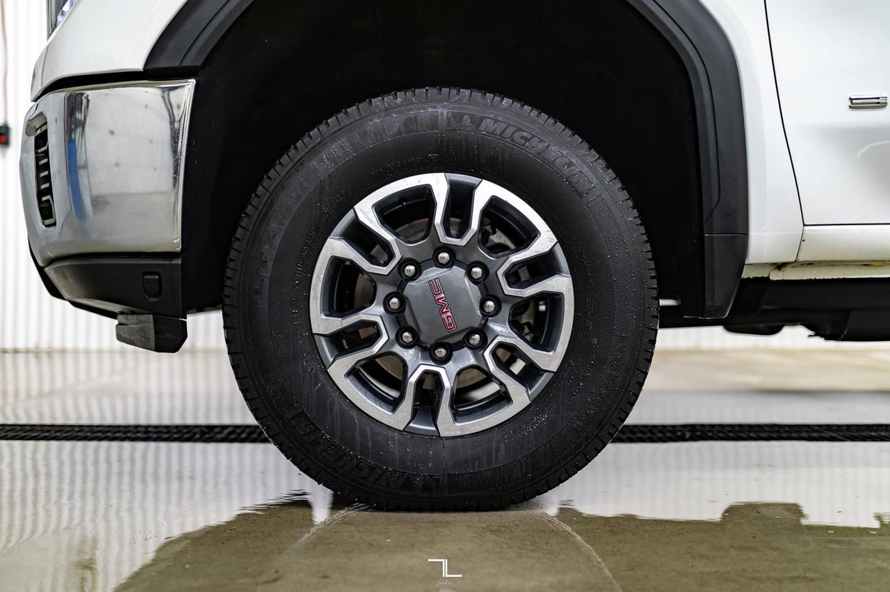 2021 GMC Sierra 3500HD 4x4 Crew Cab SLE Longbox BCam Red Deer AB