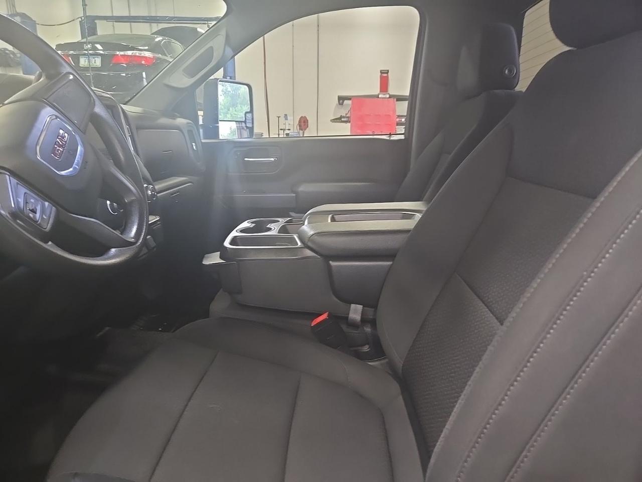 2021 GMC Sierra 3500HD Base West Burlington IA