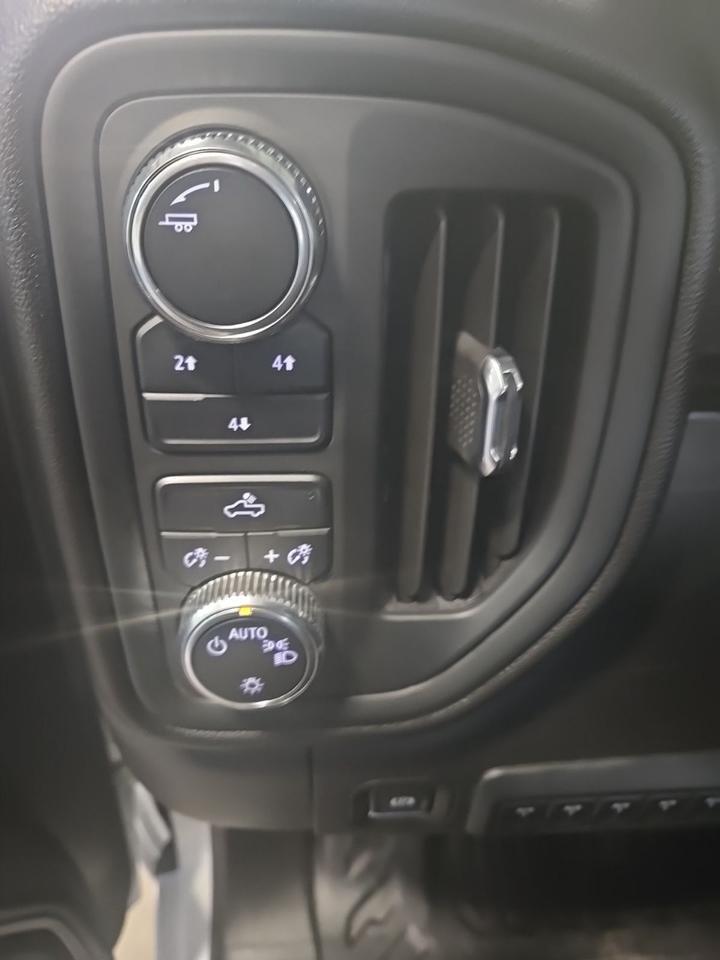 2021 GMC Sierra 3500HD Base West Burlington IA