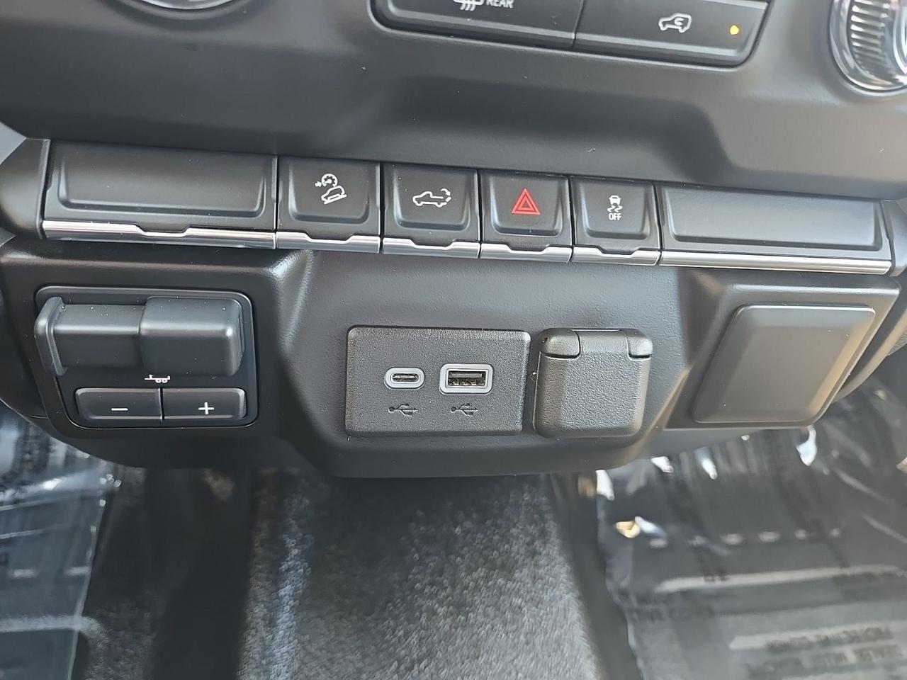 2021 GMC Sierra 3500HD Base West Burlington IA