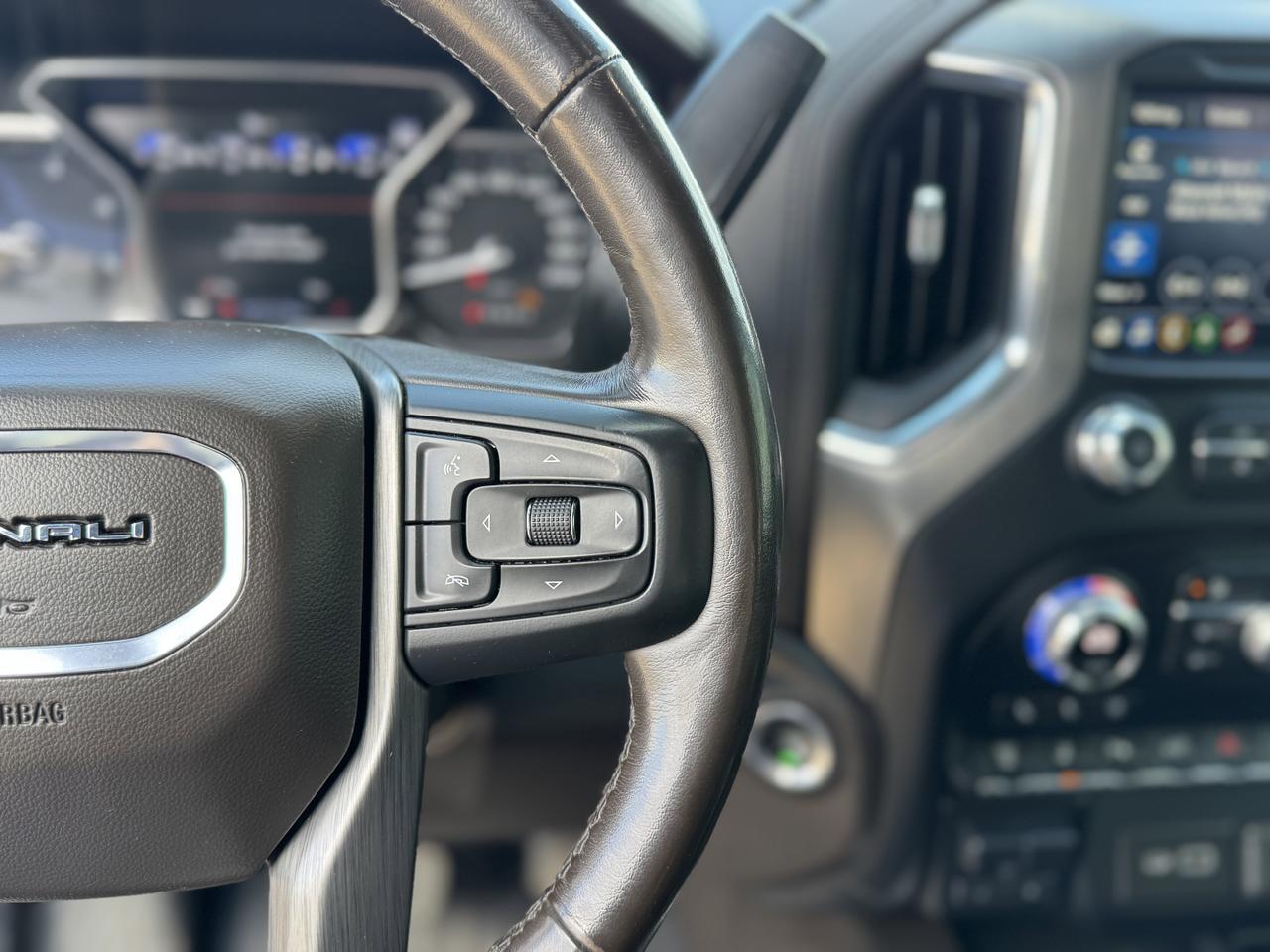 2021 GMC Sierra 3500HD Denali Crew Cab 4WD | Rig Ready Ram | V8 Diesel | Remote Start | Heated Seats | OnStar Redwater AB