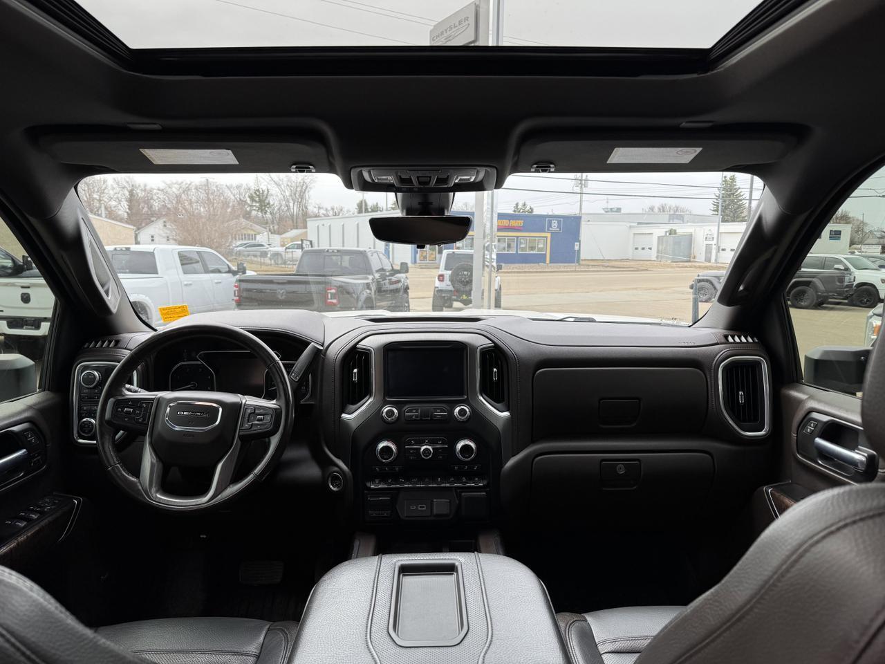 2021 GMC Sierra 3500HD Denali Crew Cab 4WD | Rig Ready Ram | V8 Diesel | Remote Start | Heated Seats | OnStar Redwater AB