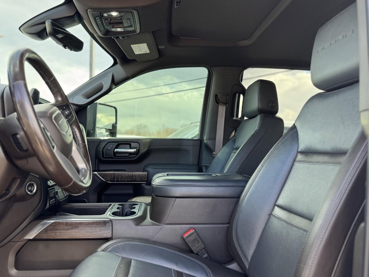 2021 GMC Sierra 3500HD Denali Crew Cab 4WD | Rig Ready Ram | V8 Diesel | Remote Start | Heated Seats | OnStar Redwater AB