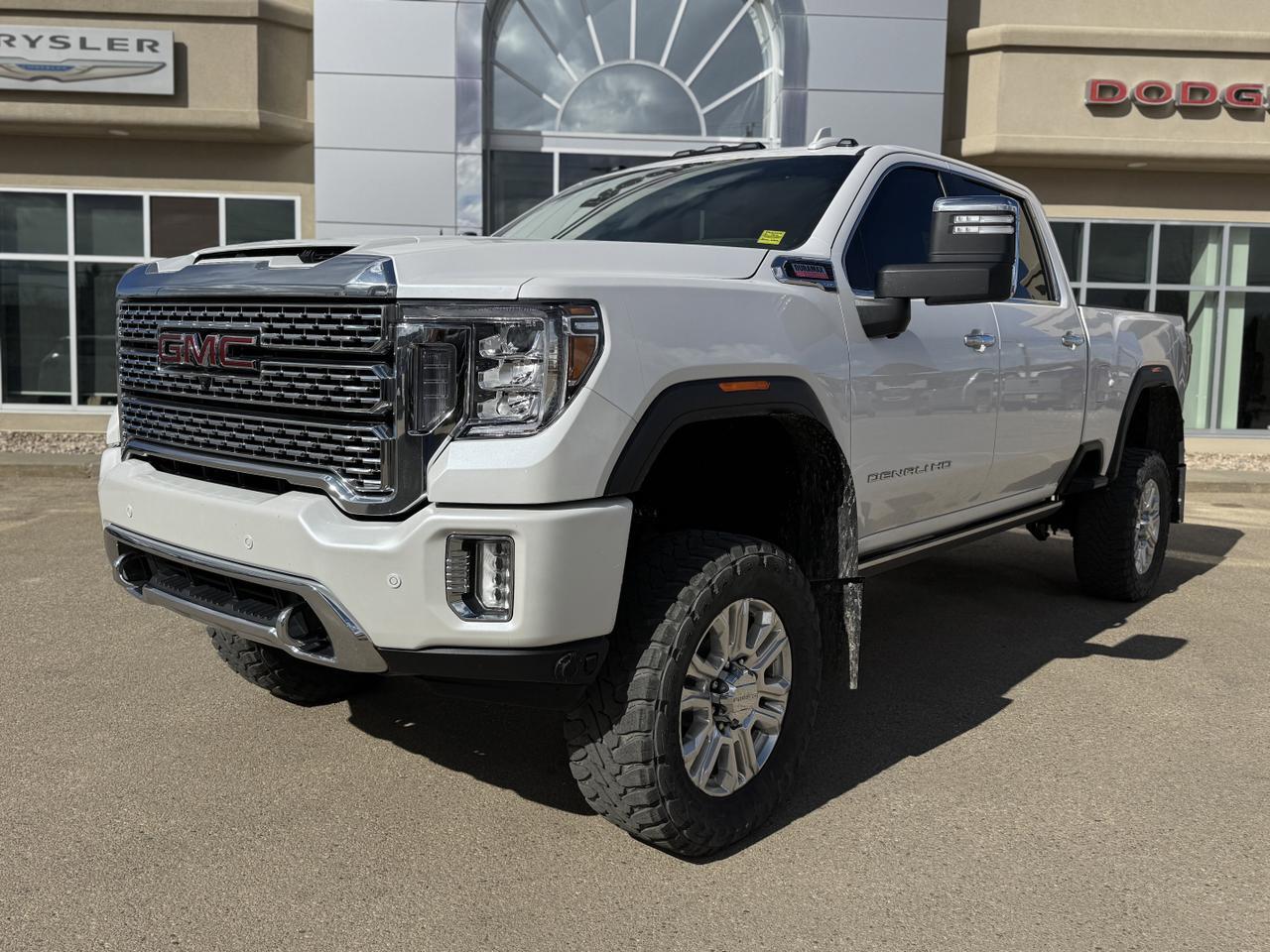 2021 GMC Sierra 3500HD Denali Crew Cab 4WD | Rig Ready Ram | V8 Diesel | Remote Start | Heated Seats | OnStar Redwater AB