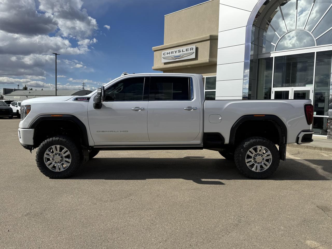 2021 GMC Sierra 3500HD Denali Crew Cab 4WD | Rig Ready Ram | V8 Diesel | Remote Start | Heated Seats | OnStar Redwater AB