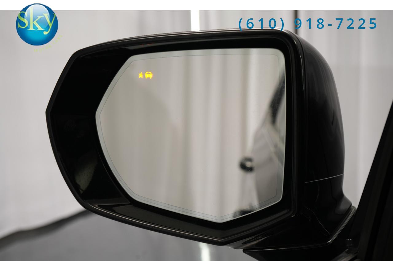 2021 GMC Yukon 4WD Denali 7-PASSENGER Reat Seat Entertainment West Chester PA