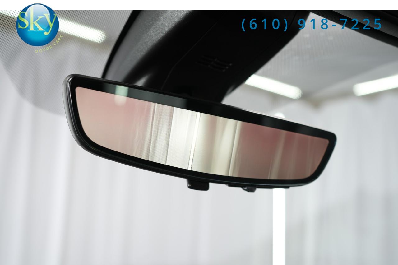 2021 GMC Yukon 4WD Denali 7-PASSENGER Reat Seat Entertainment West Chester PA