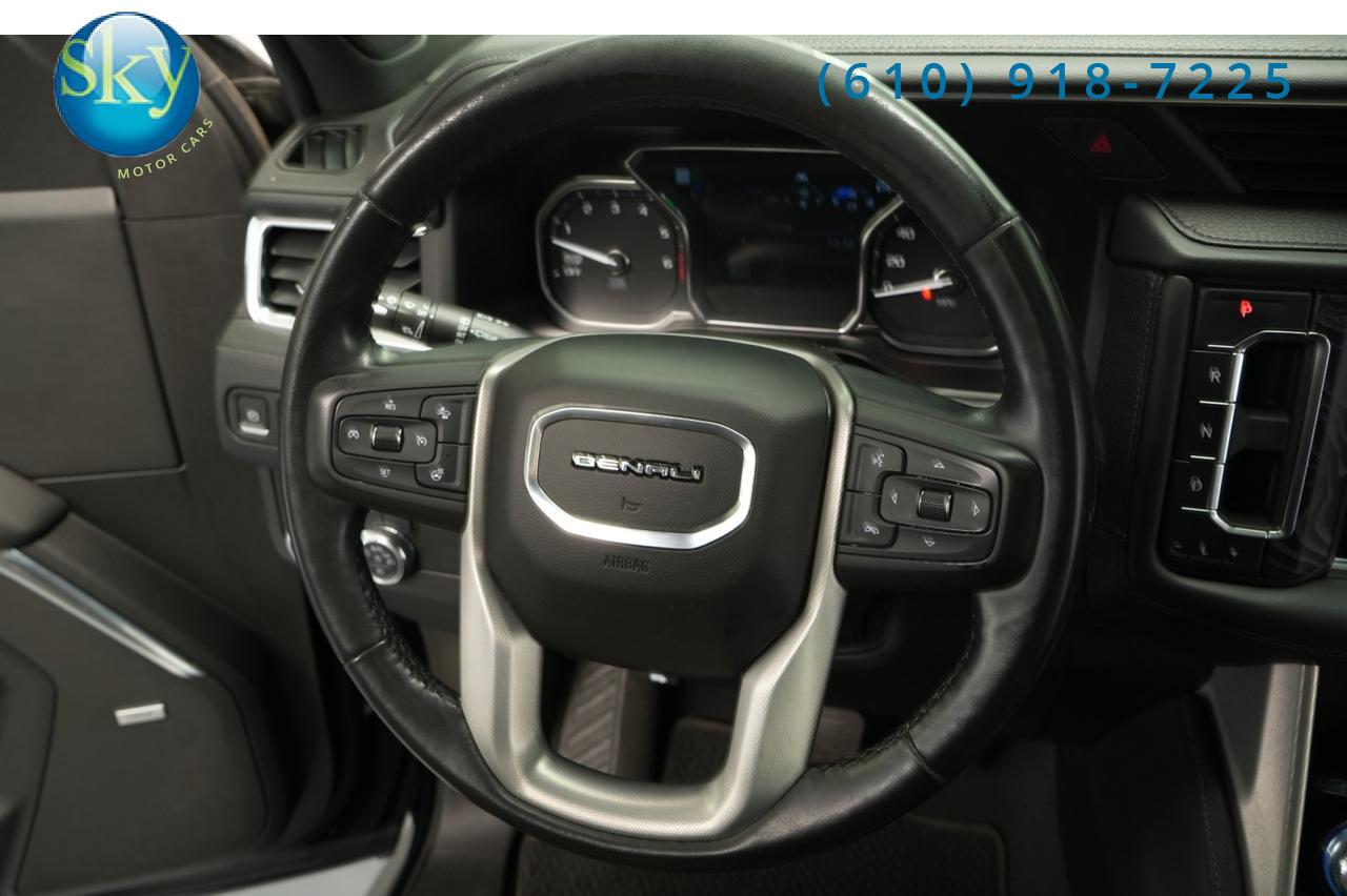 2021 GMC Yukon 4WD Denali 7-PASSENGER Reat Seat Entertainment West Chester PA