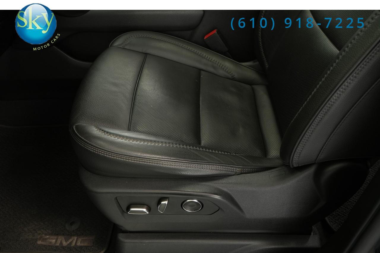 2021 GMC Yukon 4WD Denali 7-PASSENGER Reat Seat Entertainment West Chester PA