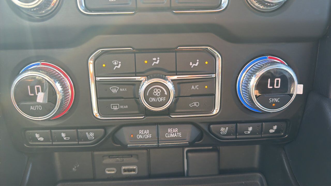 2021 GMC Yukon AT4 Sherwood Park AB