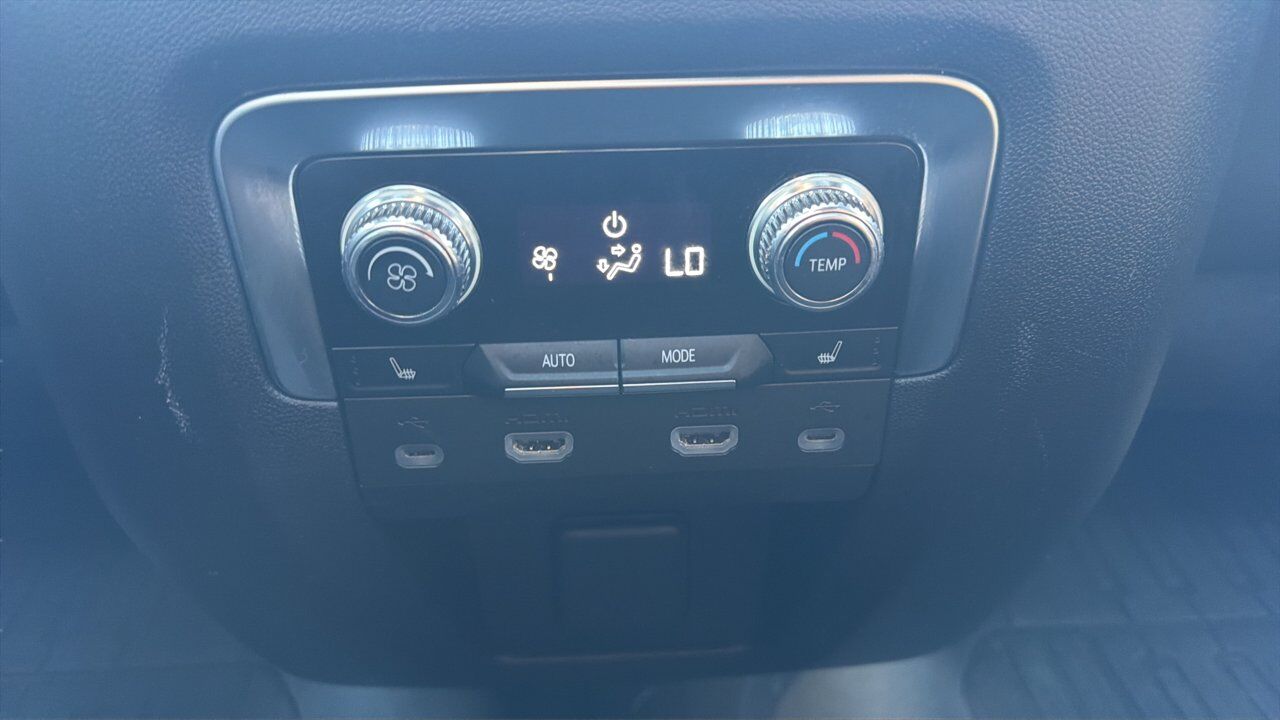 2021 GMC Yukon AT4 Sherwood Park AB