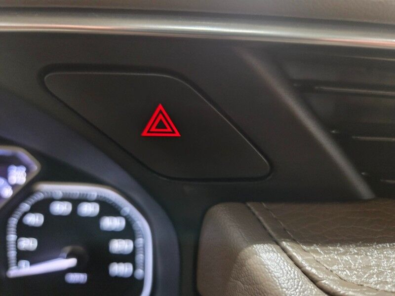 2021 GMC Yukon Denali 4WD 6.2L V8 3rd Row GPS Sunroof FREE WARRANTY Call (682)587-6288 Arlington TX