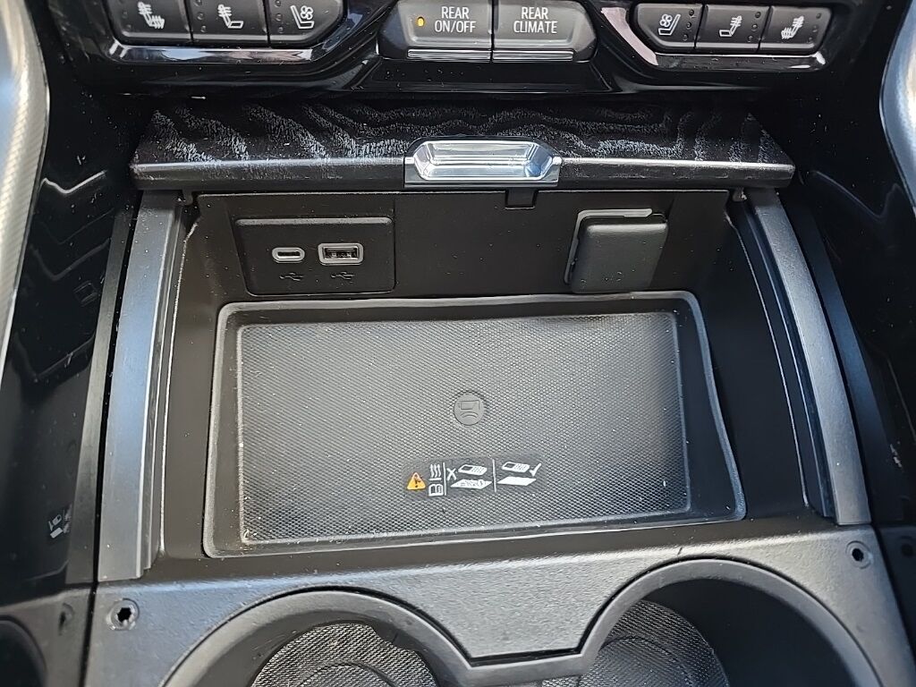 2021 GMC Yukon Denali 4WD 7 Passenger Fond du Lac WI