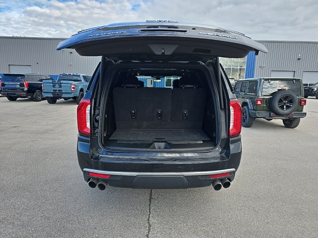 2021 GMC Yukon Denali 4WD 7 Passenger Fond du Lac WI