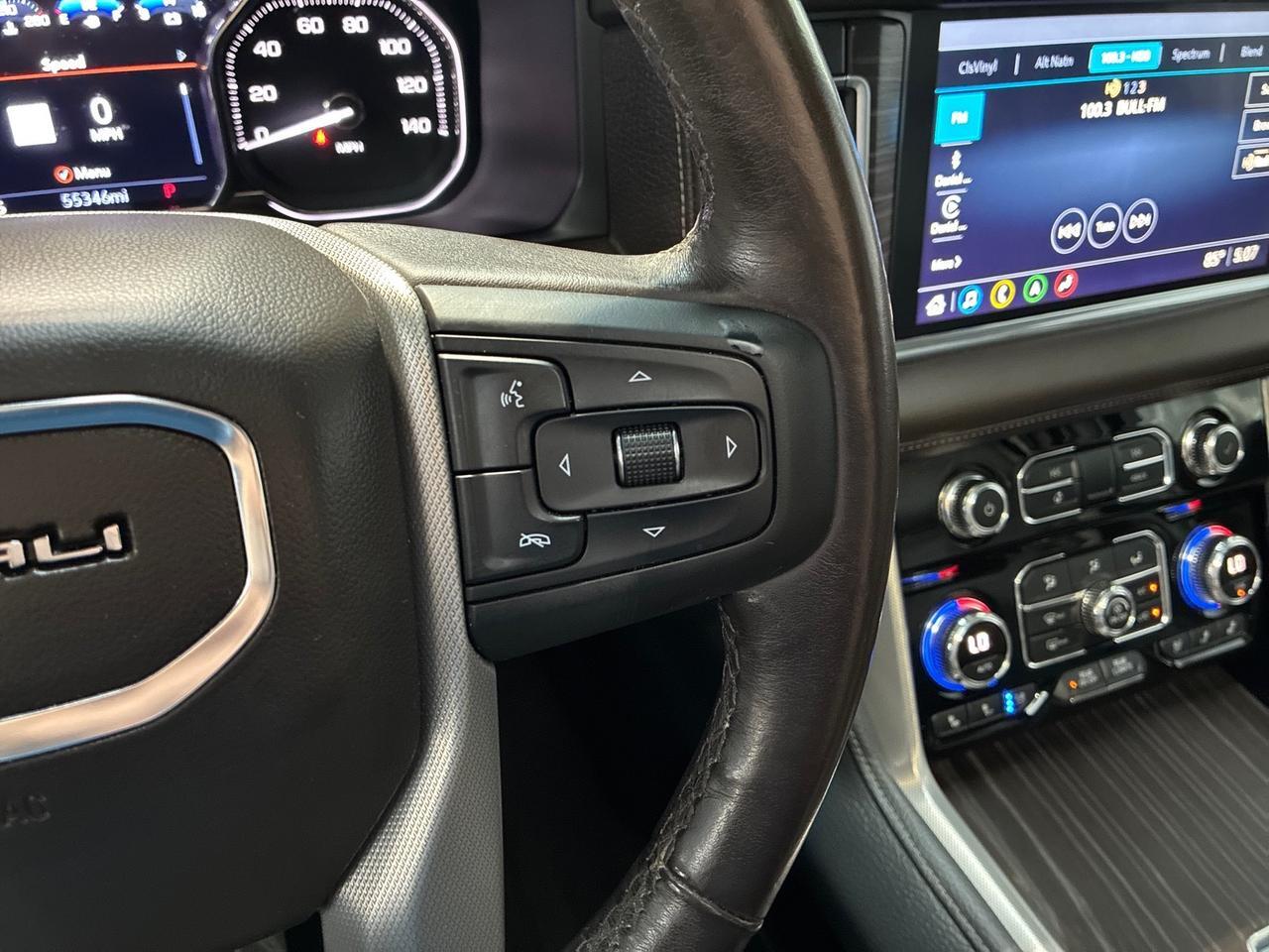 2021 GMC Yukon Denali, 4x4, Premium Pkg (Pano Roof, Power Boards, Adaptive Cruise), Power Center Consle Houston TX