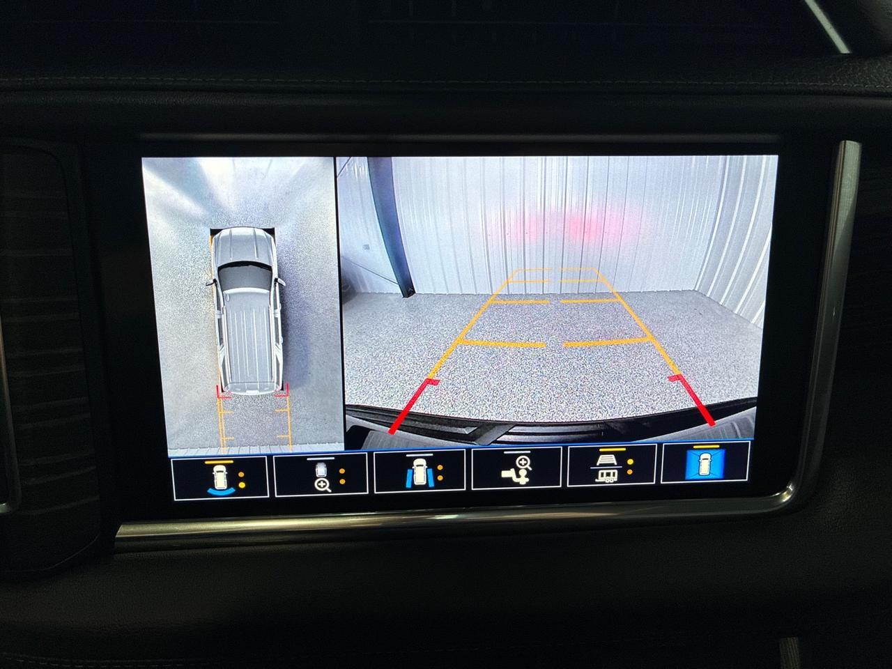 2021 GMC Yukon Denali, 4x4, Premium Pkg (Pano Roof, Power Boards, Adaptive Cruise), Power Center Consle Houston TX
