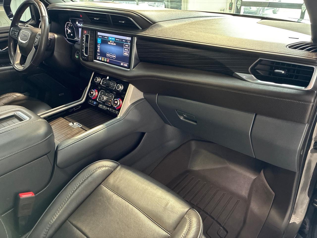 2021 GMC Yukon Denali, 4x4, Premium Pkg (Pano Roof, Power Boards, Adaptive Cruise), Power Center Consle Houston TX