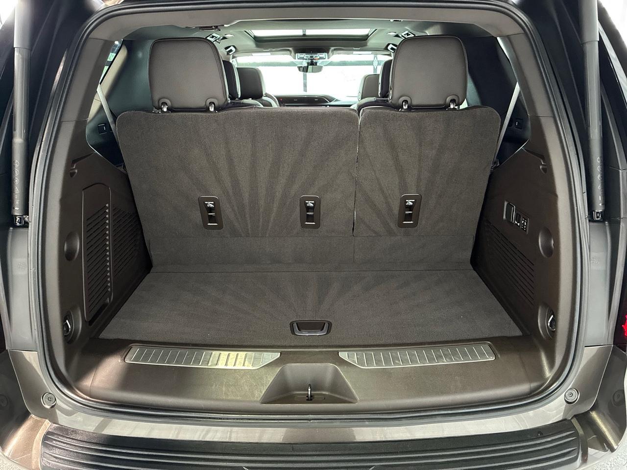 2021 GMC Yukon Denali, 4x4, Premium Pkg (Pano Roof, Power Boards, Adaptive Cruise), Power Center Consle Houston TX