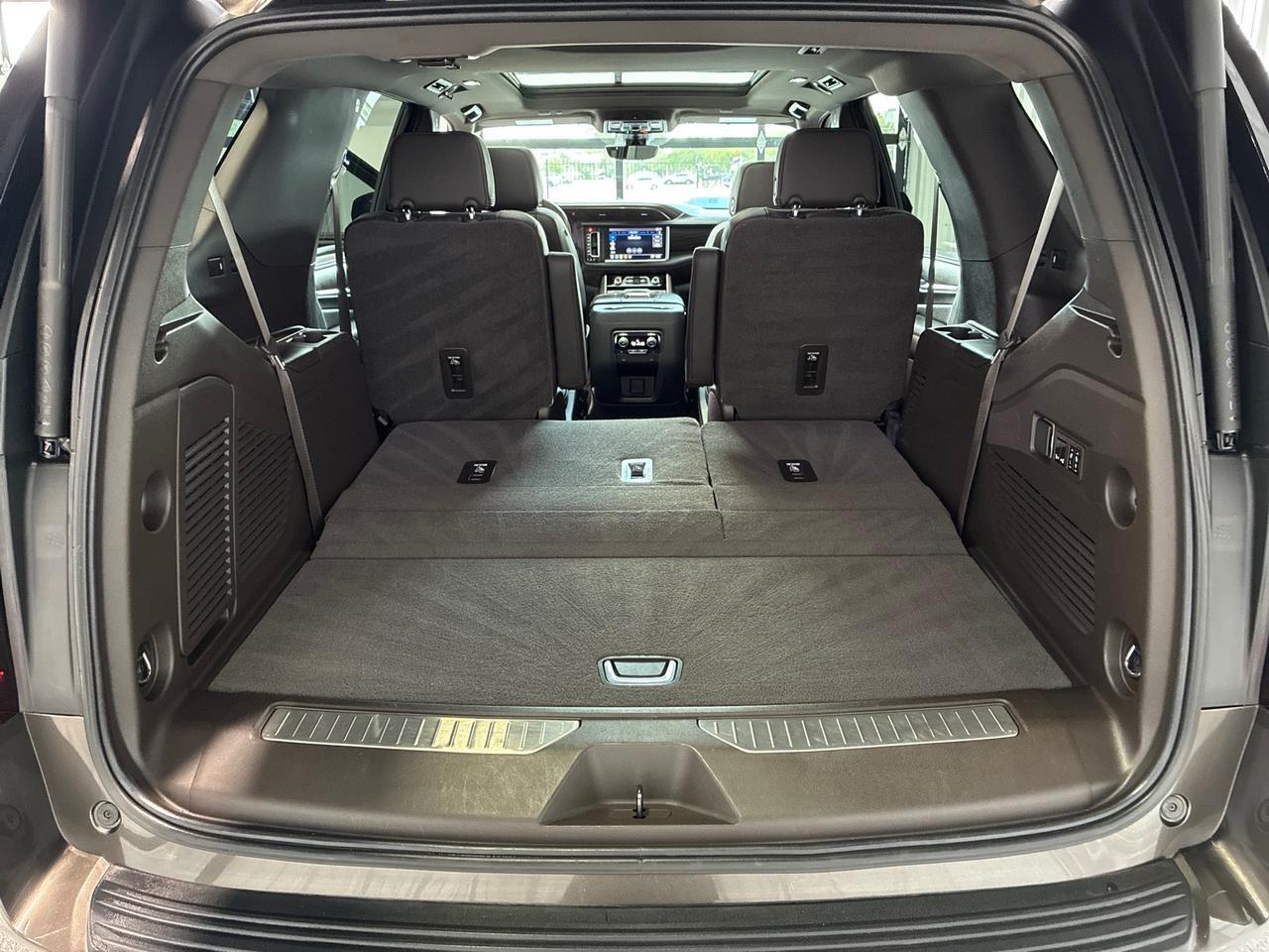 2021 GMC Yukon Denali, 4x4, Premium Pkg (Pano Roof, Power Boards, Adaptive Cruise), Power Center Consle Houston TX