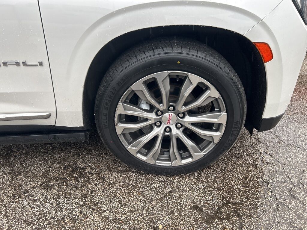 2021 GMC Yukon Denali Akron