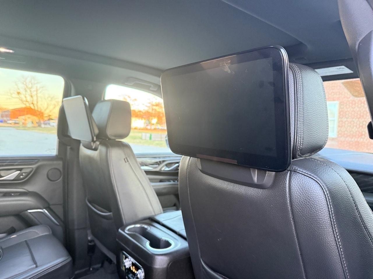 2021 GMC Yukon Denali, MOONROOF, POWER RUNNING BOARDS, POWER FOLDING MIRRORS, UNIVERSAL GARAGE DOOR OPENER, TVS IN REAR SEATS, APPLE CARPLAY/ANDROID AUTO, HEATED AND VENTILATED SEATS, ONLY 1 OWNER, CLEAN CARFAX! Norfolk VA