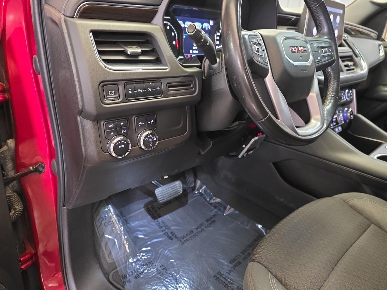 2021 GMC Yukon SLE Sand Lake NY