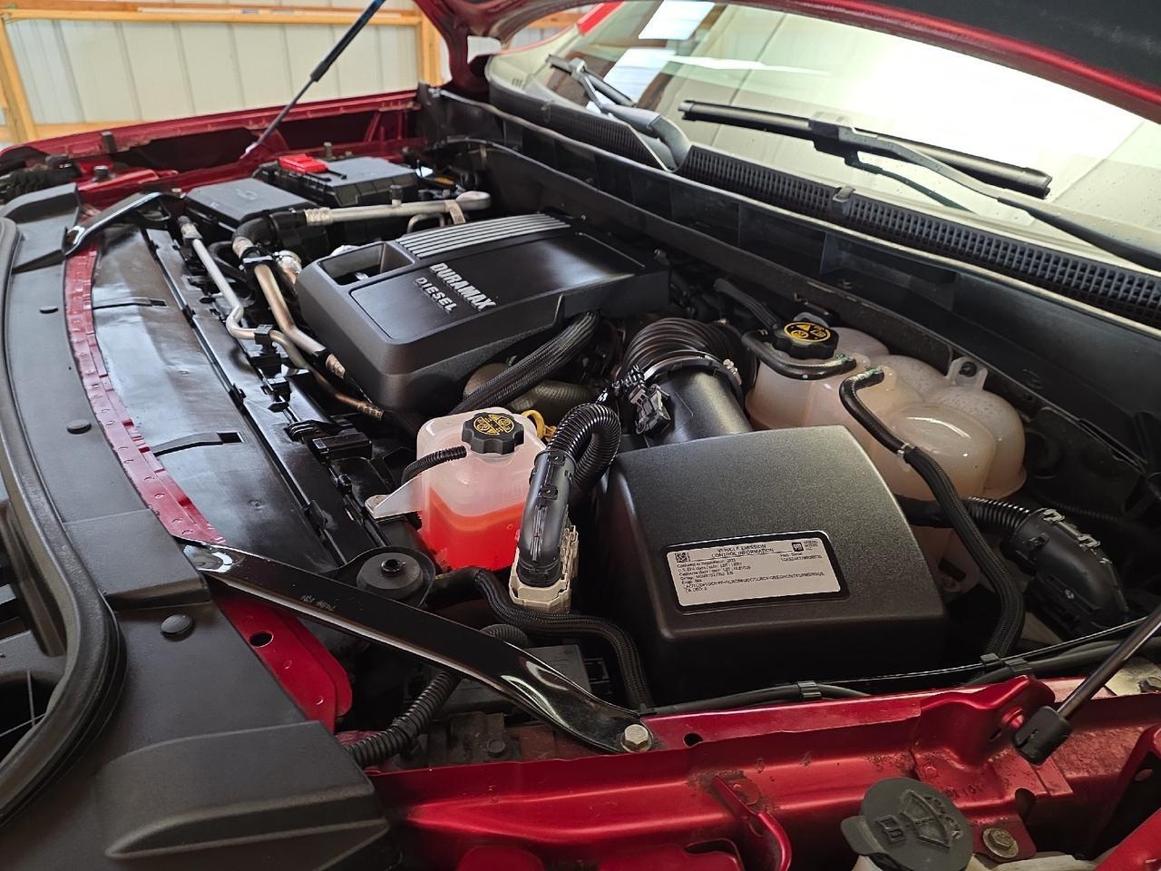 2021 GMC Yukon SLE Sand Lake NY