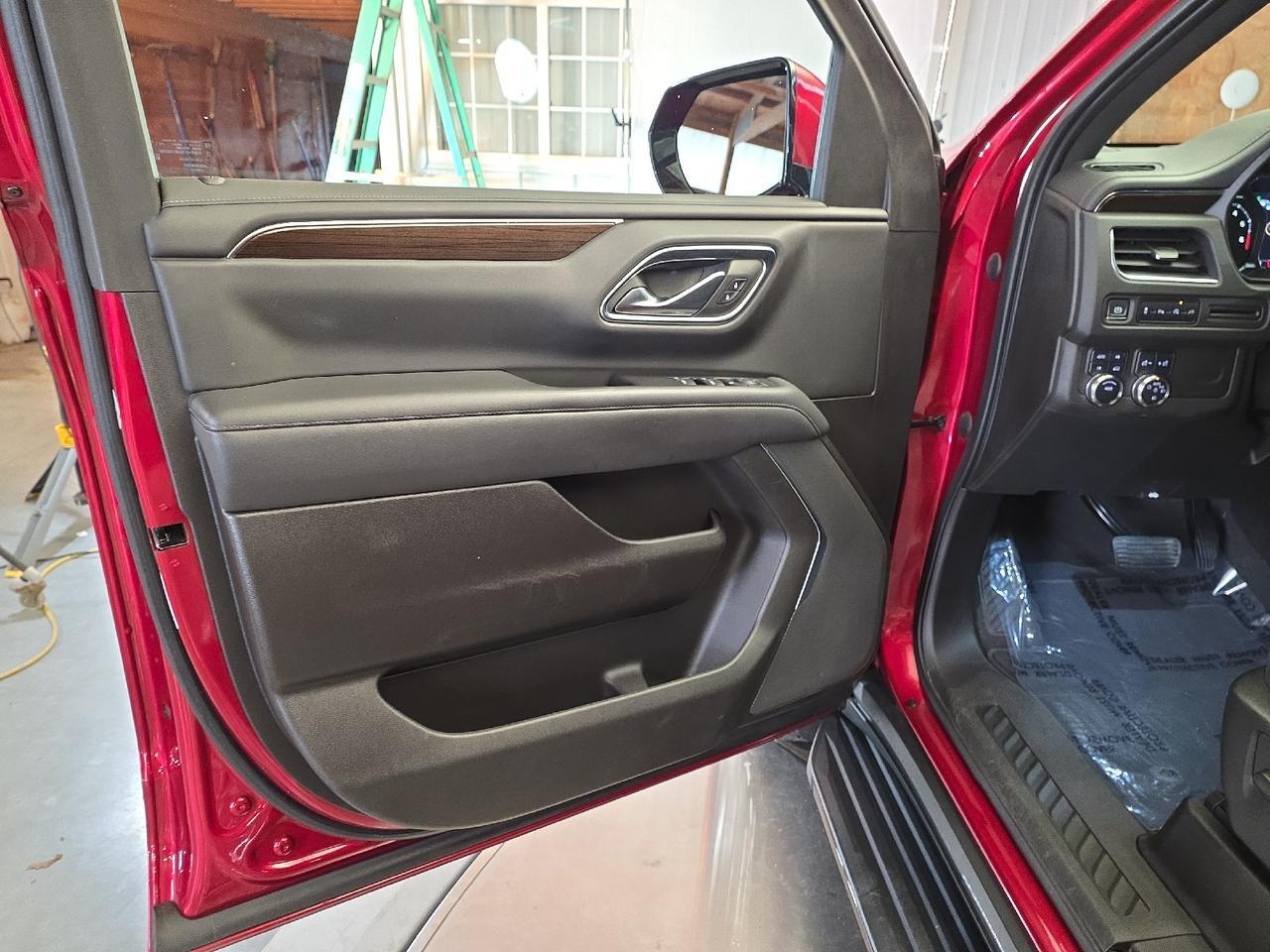 2021 GMC Yukon SLE Sand Lake NY