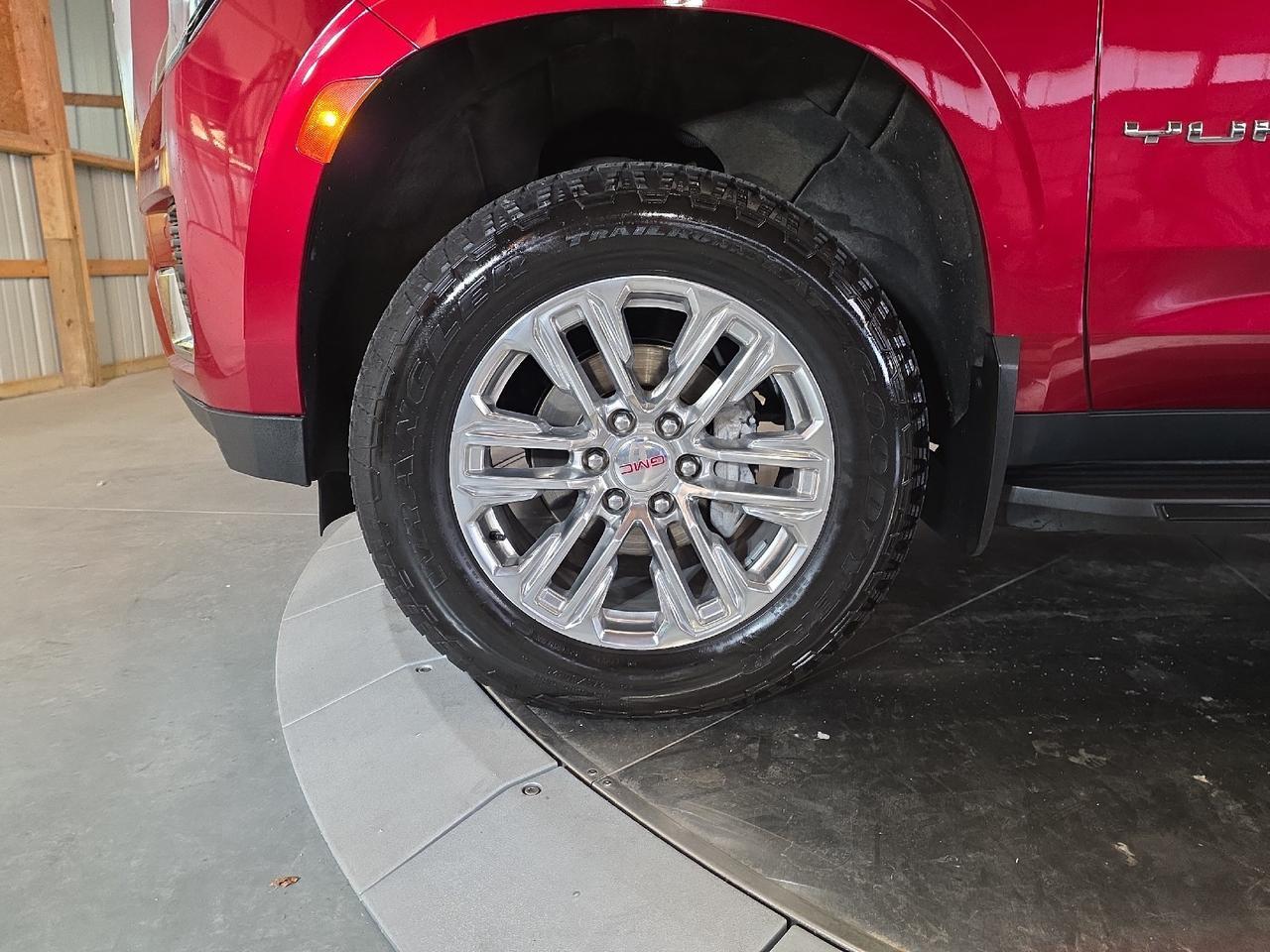 2021 GMC Yukon SLE Sand Lake NY