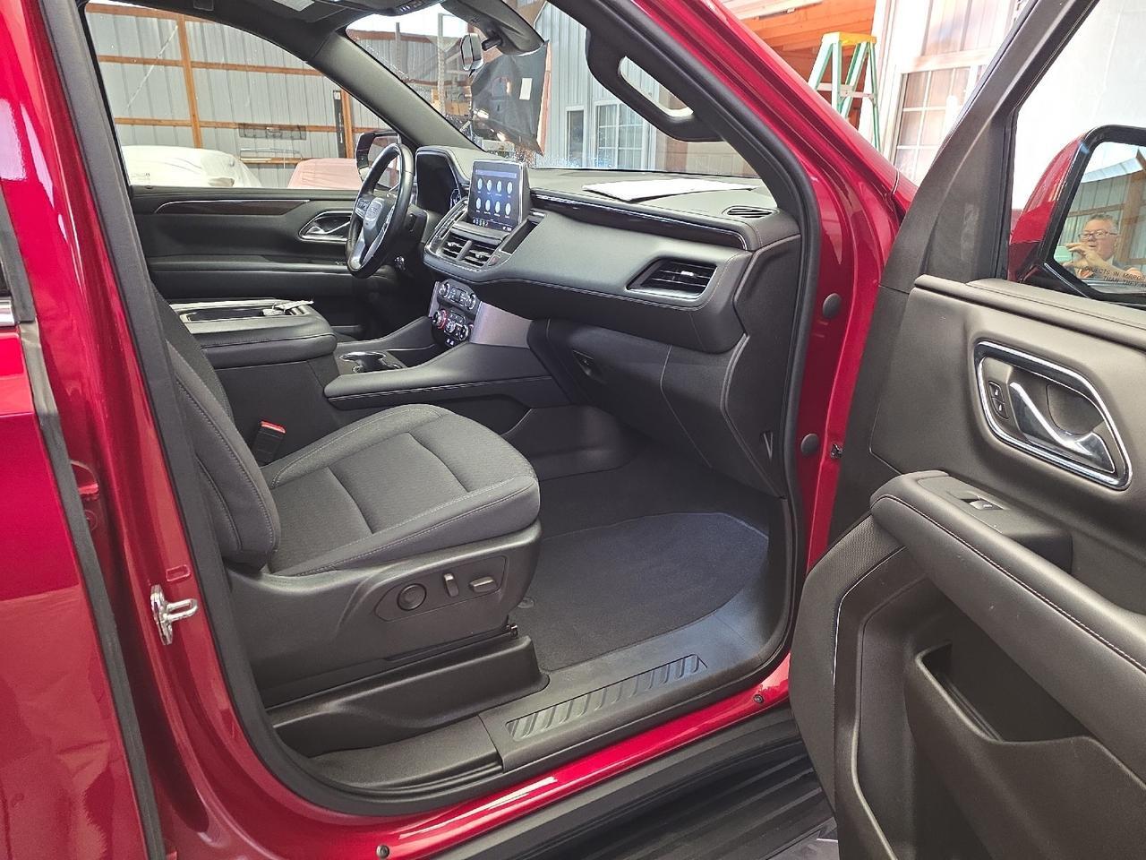 2021 GMC Yukon SLE Sand Lake NY