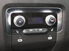 2021 GMC Yukon SLT 4WD 8 Passenger Fond du Lac WI