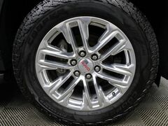 2021 GMC Yukon SLT 4WD 8 Passenger Fond du Lac WI