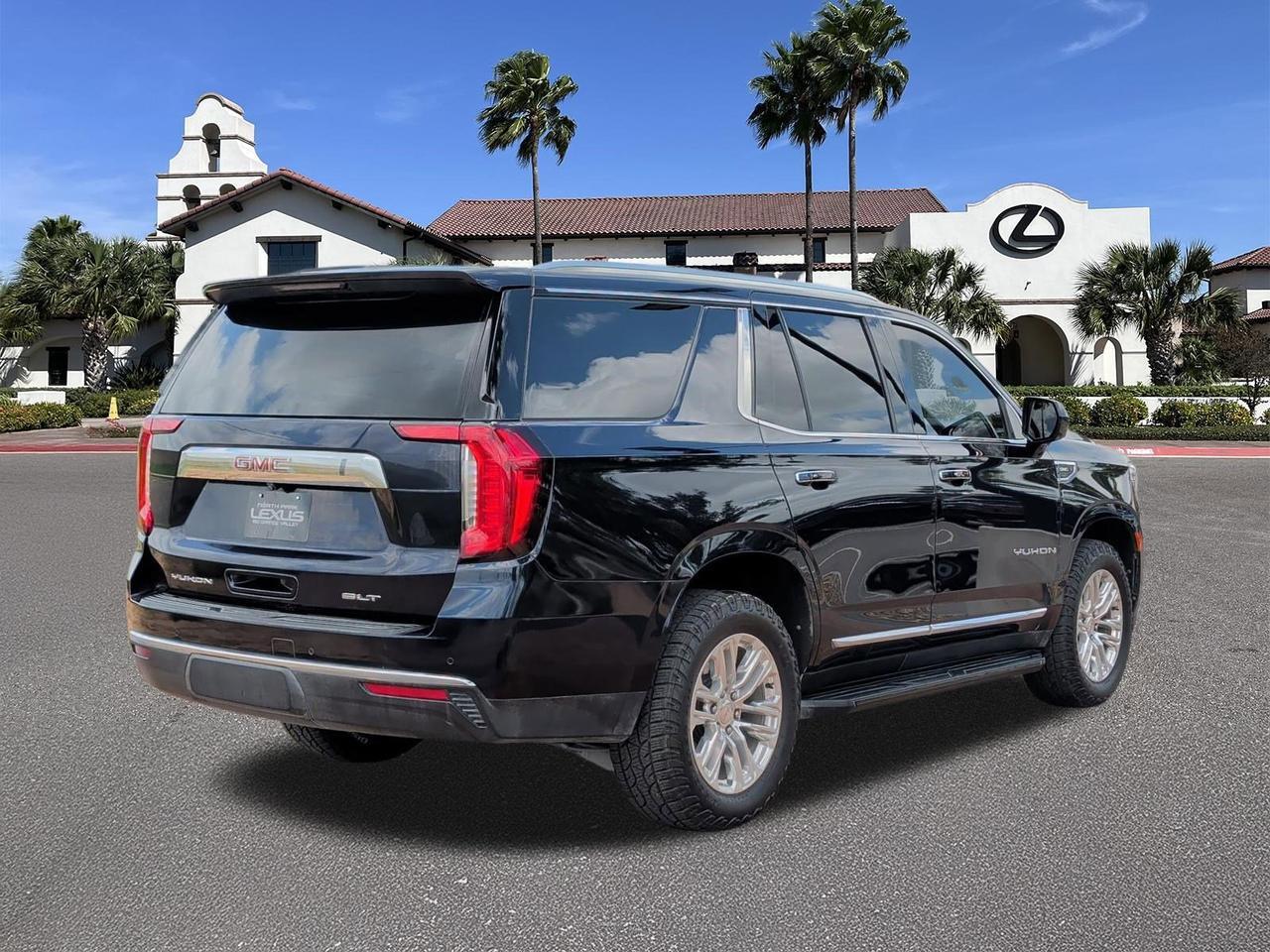 2021 GMC Yukon SLT