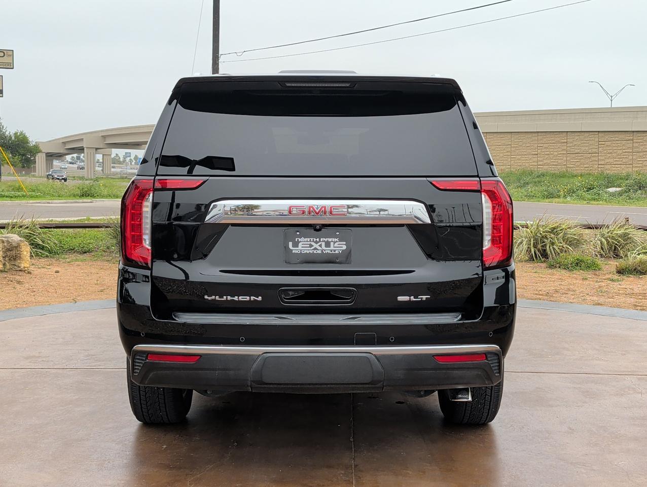 2021 GMC Yukon SLT