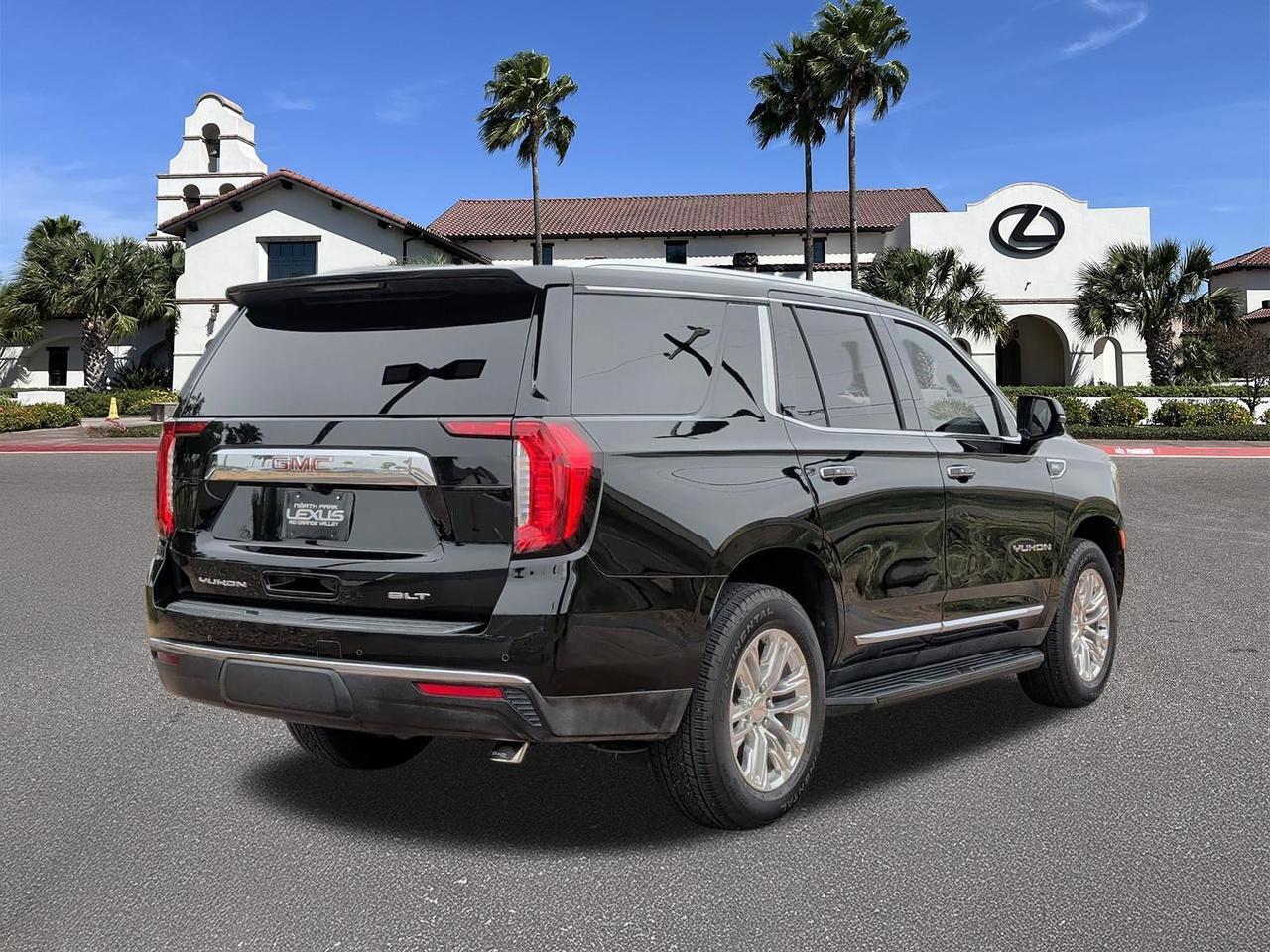 2021 GMC Yukon SLT
