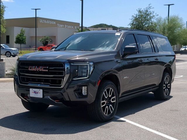 2021 GMC Yukon XL AT4