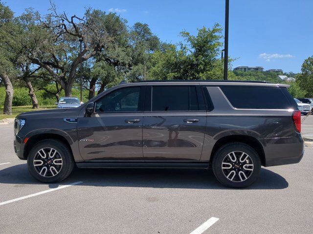 2021 GMC Yukon XL AT4