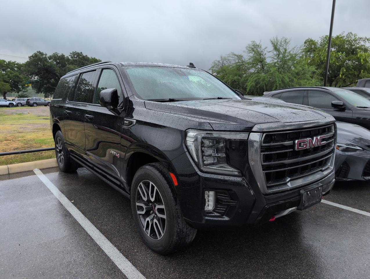 2021 GMC Yukon XL AT4