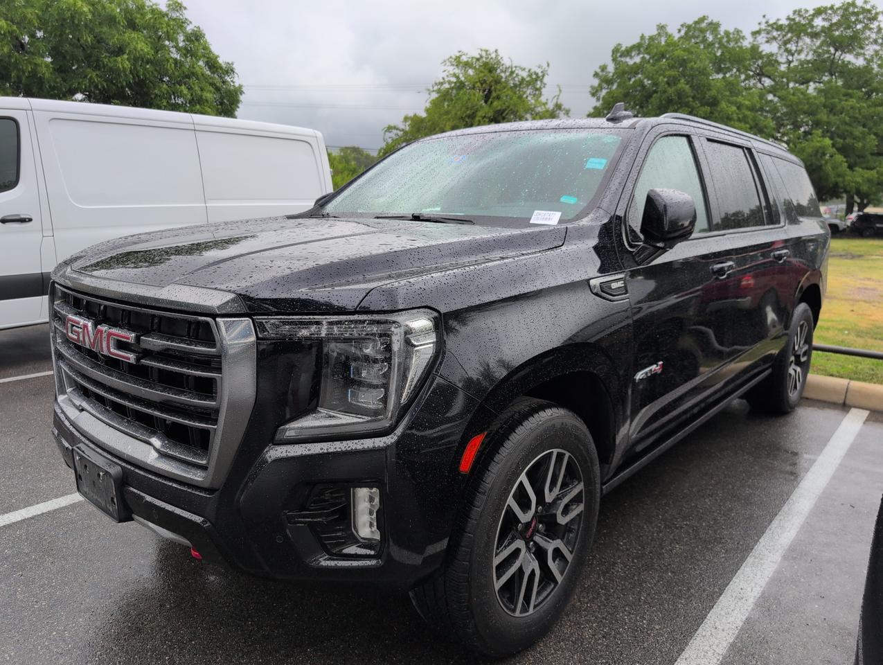 2021 GMC Yukon XL AT4